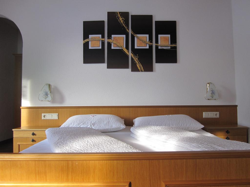 Haus Arosa Lägenhet Kappl  Rum bild