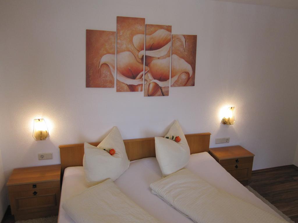 Haus Arosa Lägenhet Kappl  Rum bild